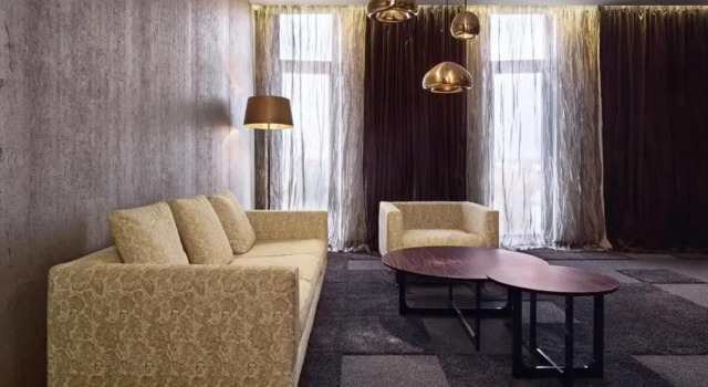 Полулюкс Theatre Hotel