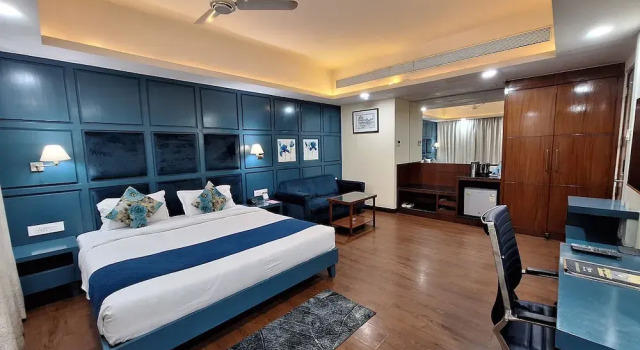 Номер Executive L N Hotels and Resorts