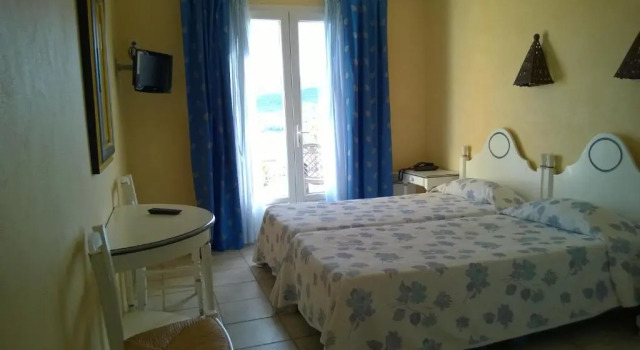 Standart çift kişilik oda Hôtel Restaurant Les Cavalets