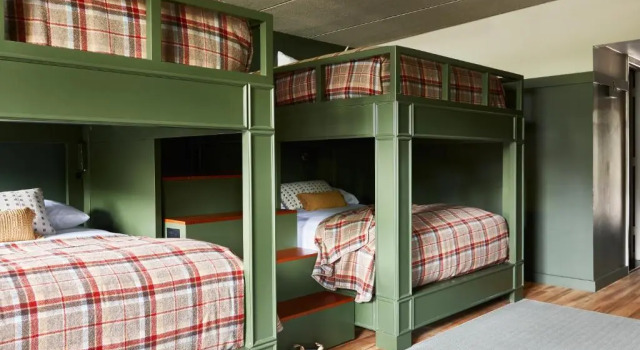 Четырёхместный номер Standard Hunter Lodge, a Bluebird by Lark