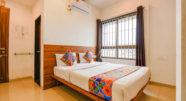 Номер Deluxe Super Hotel O Nashik Road Formerly The Address Hotel