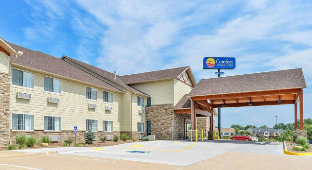 Номер Standard Comfort Inn & Suites Riverview near Davenport and I-80
