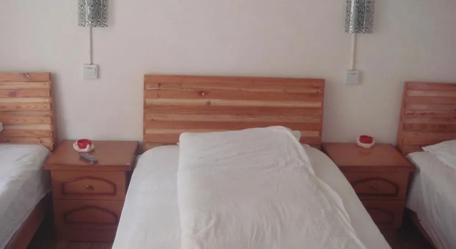 Zhangjiajie Tujia Small Courtyard inn, Забронировать Отель Чжанцзяцзе Хунань