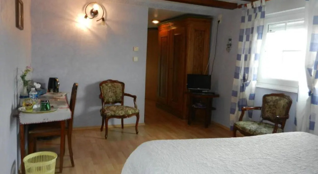 Chambres dhôtes Chez Dany, Book Hotel  