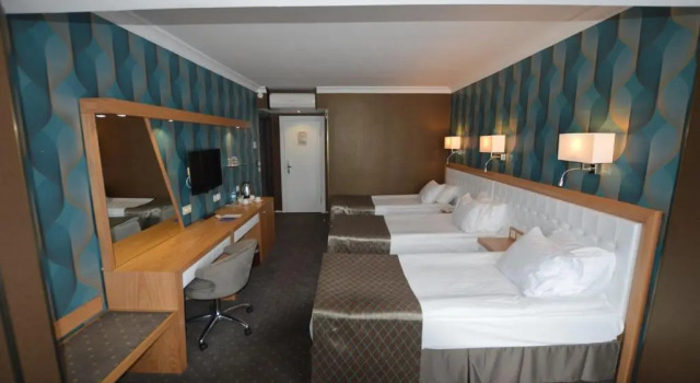 Трёхместный номер Deluxe Akol Hotel