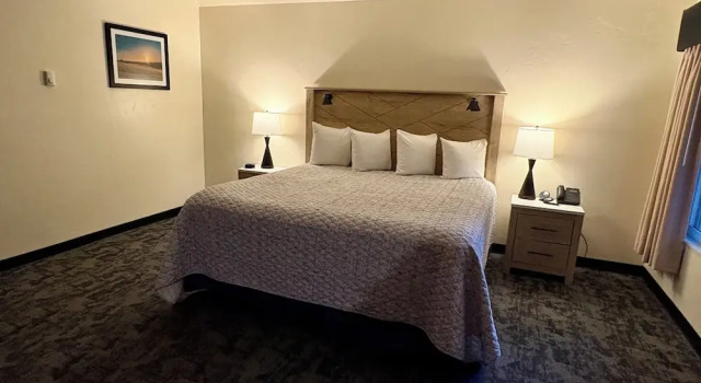 Люкс Clover Creek Inn