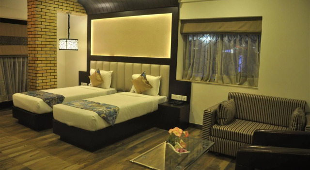 Hotel Ivory Inn