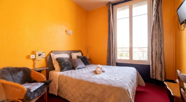 Montdidier Hôtel, Varaa Hotelli Montdidier Picardy