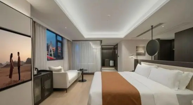 Семейный люкс с видом на реку Holiday River View Hotel,Hongya Cave,Jiefangbei,Chongqing