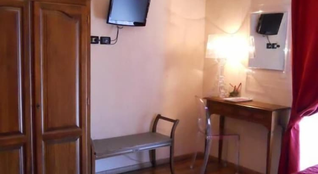 Двухместный номер Deluxe с балконом и с частичным видом на море Locanda Villa Moderna