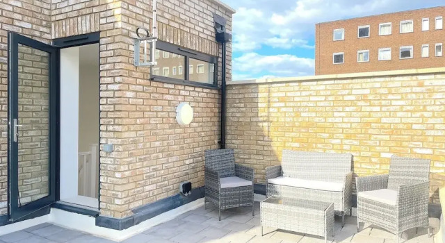 Modern Townhouse, Close to 02,excel, 5mins to Tube, Забронировать Отель Отели Лондона 3 звезды, рядом с Каннинг Таун, 3*