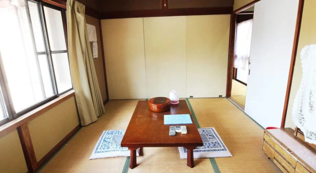 Antique room with Onsen in Atami, Boek Hotel Hotels in Tokai met parkeren, Parkeren