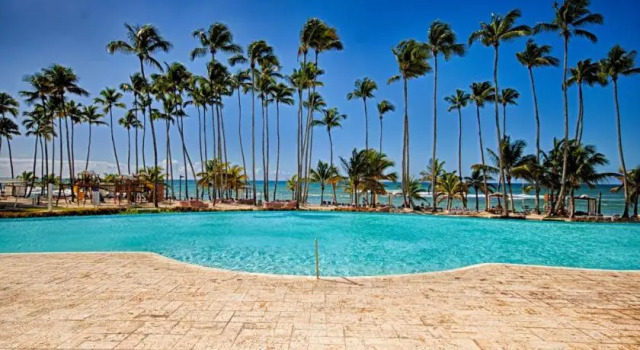 Апартаменты Marbella suit beach