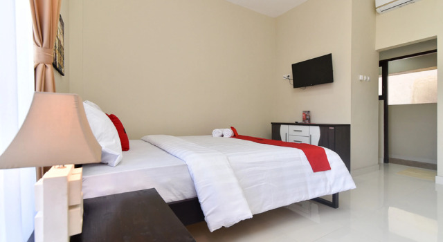 RedDoorz Plus near Jalan Imam Bonjol Denpasar, Забронировать Отель Денпасар Denpasar Municipality
