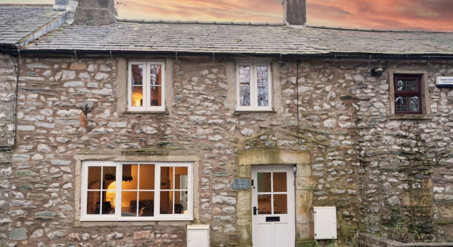 Historical Cottage in Ingleton, No Deposit