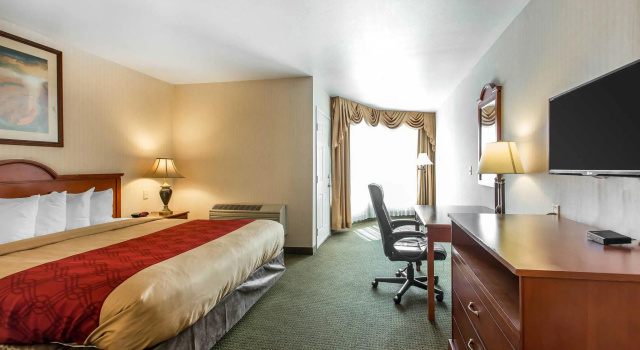Номер Standard Econo Lodge Inn & Suites Riverside - Corona