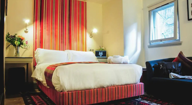 Siberia Bar & Hotel