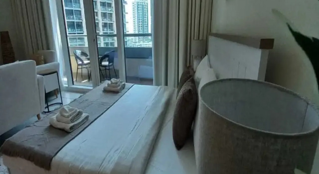 Bay Square 9 Canal View Modern studio
