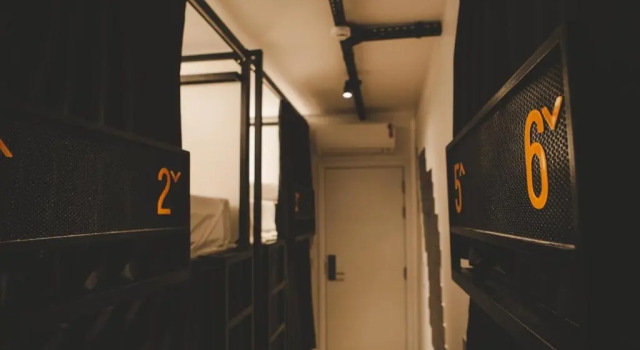 Кровать в общем номере (женский номер) Wanderlust Hostel