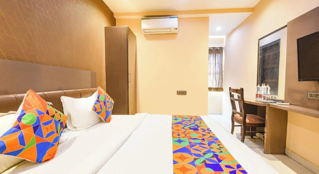 Номер Premium Fabhotel 19 West