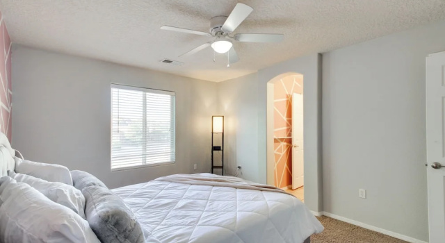 Коттедж с 6 комнатами Chic New Mexico Retreat w/ Patio, Grill & Fire Pit