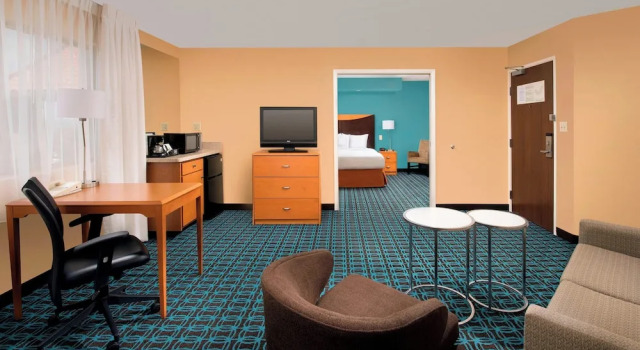 Люкс c 1 комнатой Fairfield Inn & Suites by Marriott Albuquerque Airport
