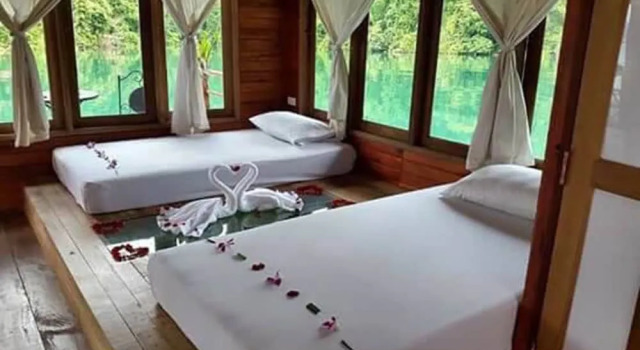 Orchid Lake House
