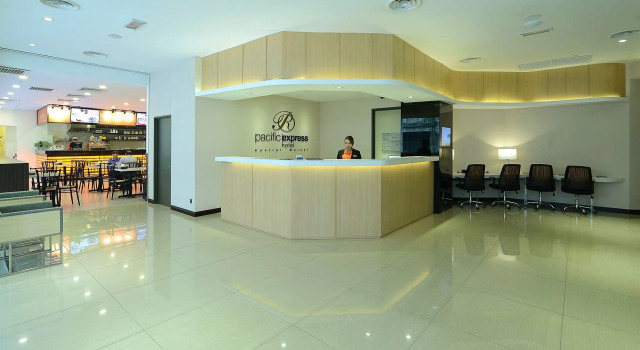 Pacific Express Hotel Central Market