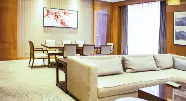 Люкс Deluxe c 1 комнатой Yangzhou Changqing International Hotel
