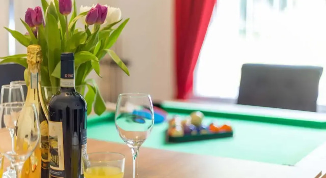 Коттедж Great Deal for The No 7 3BR House w Pool Table