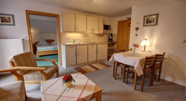 Haus Zimmermann - Chiemgau Karte, Varaa Huoneisto Hotellit Baijeri pysäköinnillä, Pysäköinti