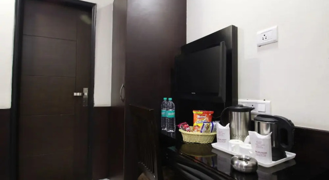 Двухместный номер Deluxe Hotel Hill Palace -Near Karol Bagh Metro Station
