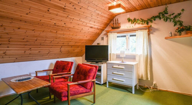 Awesome Home in Tived With 2 Bedrooms, Rezerwuj Hotel Tid 