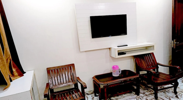 Номер Superior Hotel Crystal Deluxe at New Delhi Railway Station