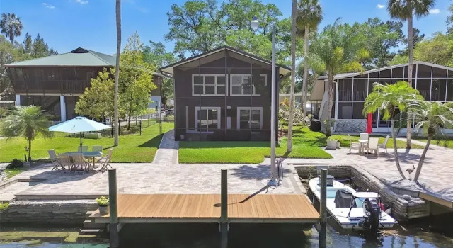 Waterfront Escape on Main River w/ Boat Slip!, Reserva ahora Casa o chalet Spring Hill 