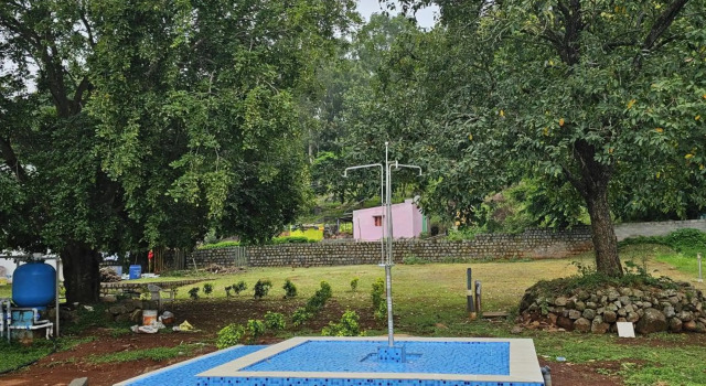 Eco village, Yelagiri, Varaa Hotelli Hotellit Tamil Nadu uima-altaalla, Uima-allas