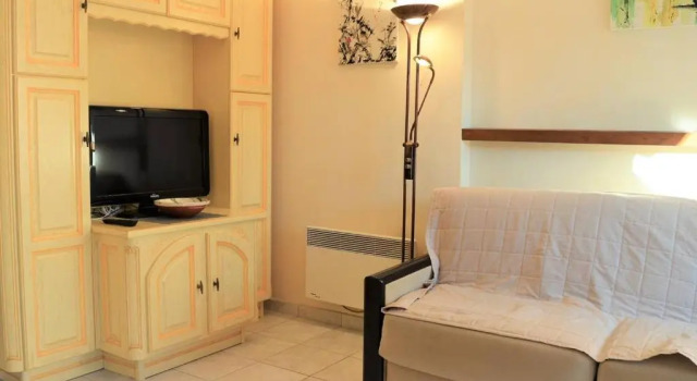 Appartement Le Lavandou, 1 pièce, 4 personnes - FR-1-251-223