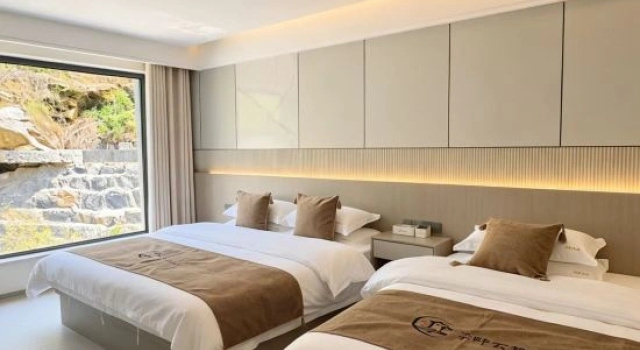 Семейный люкс Xuepan Yunqi Homestay in Tianzhangzhai Town