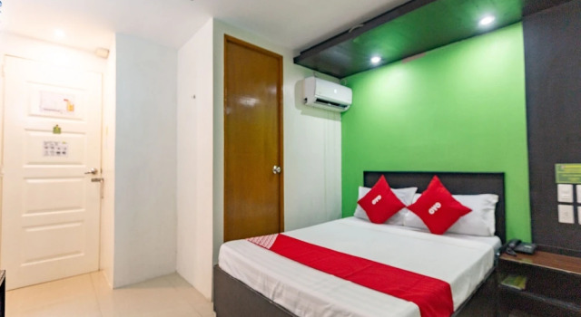 Номер Standard RedDoorz at Ranchotel Bayanan Alabang