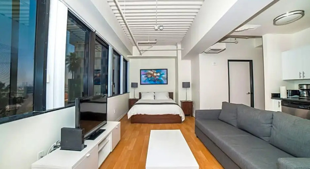 Студия Metropolitan Apartel
