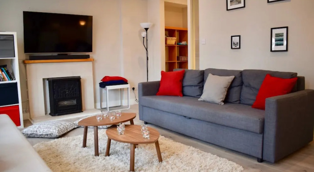 1 Bedroom Modern Apartment in Dublin Sleeps 4, Забронировать Апартаменты/квартира Апартаменты Дублина, рядом с Театр «Тиволи», Апартаменты/квартира