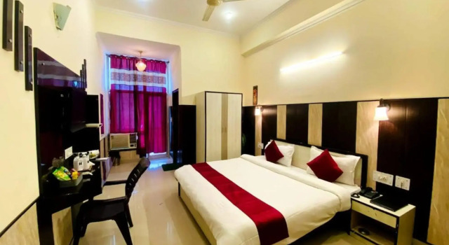 Hotel Happy Stay