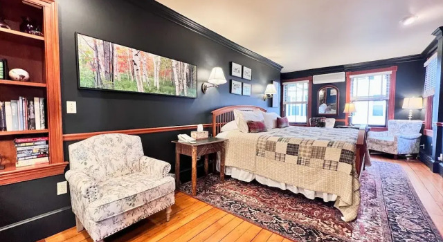 Двухместный номер Standard Four Columns Inn