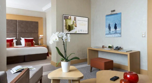 Полулюкс Hôtel Barrière L'Hôtel du Golf Deauville