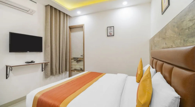 Номер Standard Gracious by Vishesh Hotels & Home Stay