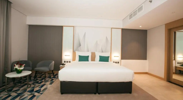 Люкс Executive Flora Inn Hotel Dubai Airport