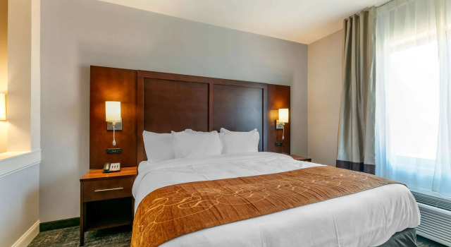 Двухместный люкс Comfort Suites North Tupelo