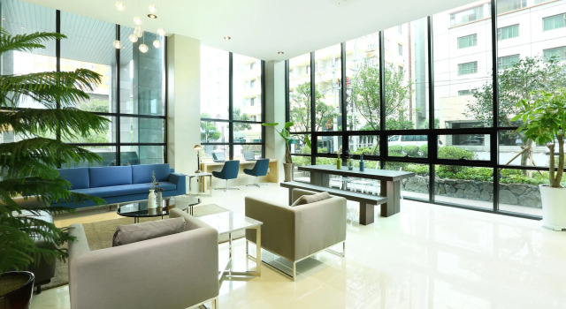 Hotel The One, Забронировать Отель Отели и гостиницы Jeju City, рядом с Развлекательный центр Playbox VR jeju, Отель