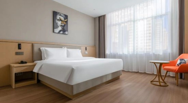 Люкс Tourist International Hotel (Ulanqab Wanda Plaza High-Speed Railway Station Branch)