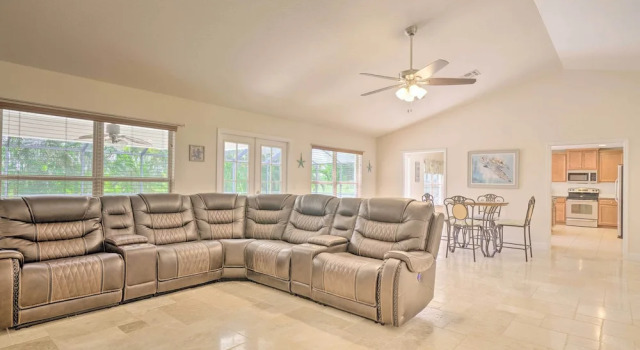 Cape Coral Home w/ Lanai < 1 Mi to Boat Ramp!, Забронировать Дом для отпуска Виллы Кейп-Корал, Вилла